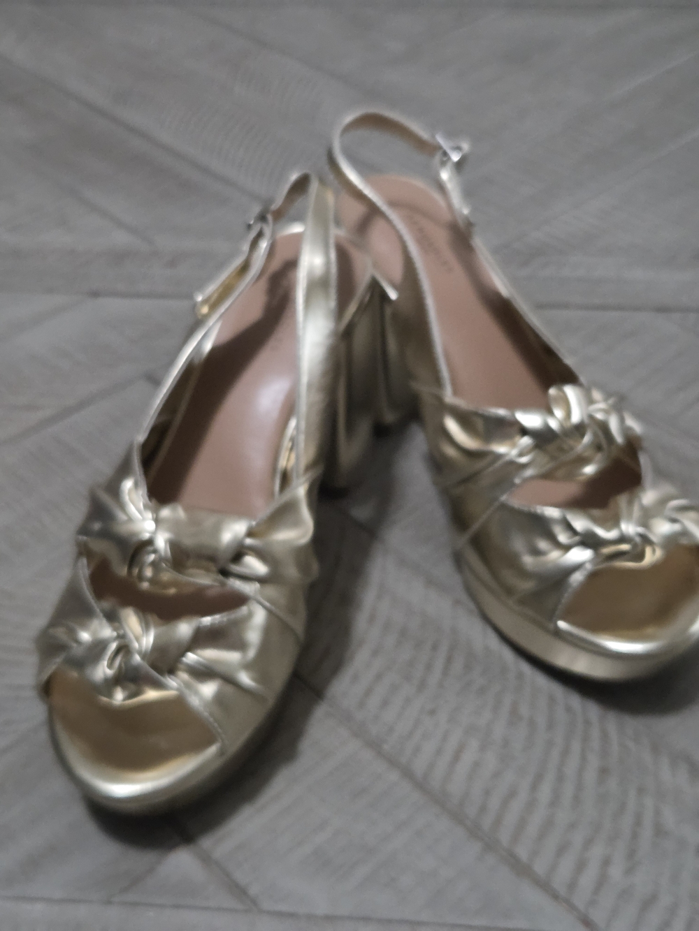 AEROSOLES Metallic Gold Knotted Slingback Platform Heels Disco